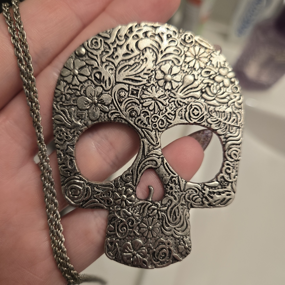 Silver Floral Skull Pendant Necklace